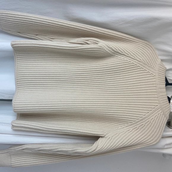 Yves Saint Laurent Sweater - Picture 2 of 2